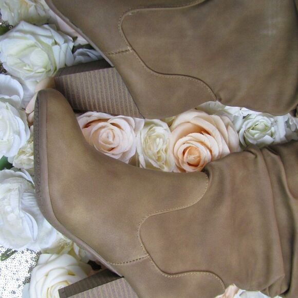 NIB XOXO Tan slouchy boots - Picture 5 of 10